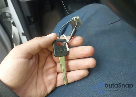 2011 Ford E-350 Super Duty Xlt from USA, damaged, VIN 1FBSS3BL7BDB08515